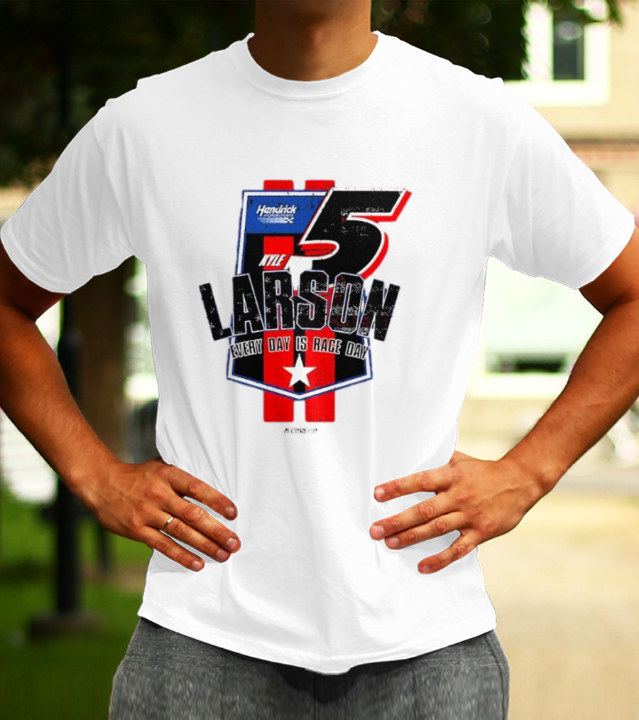 Kyle Larson Hendrick Motorsports Number 5 Every Day Is Race Day Flag T-Shirt