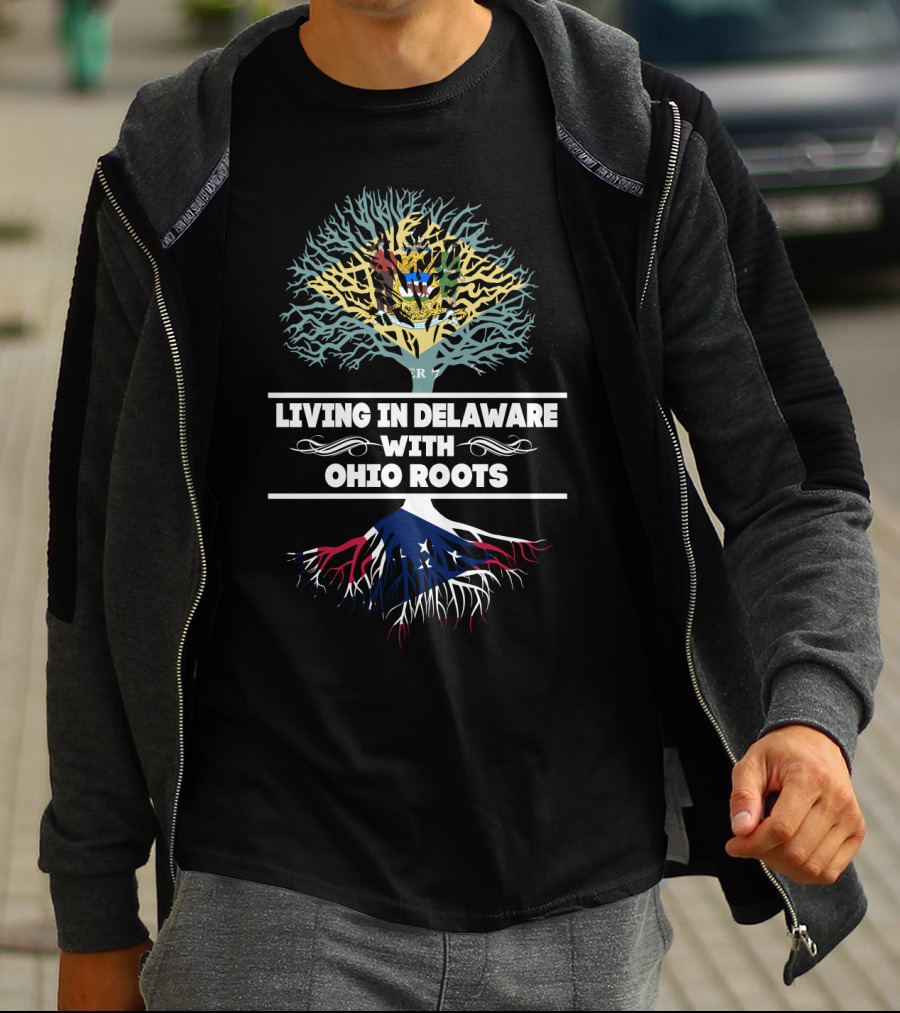 Living In Delaware With Ohio Roots Tree Design Featuring Blue And Red State Outlines T-Shirt