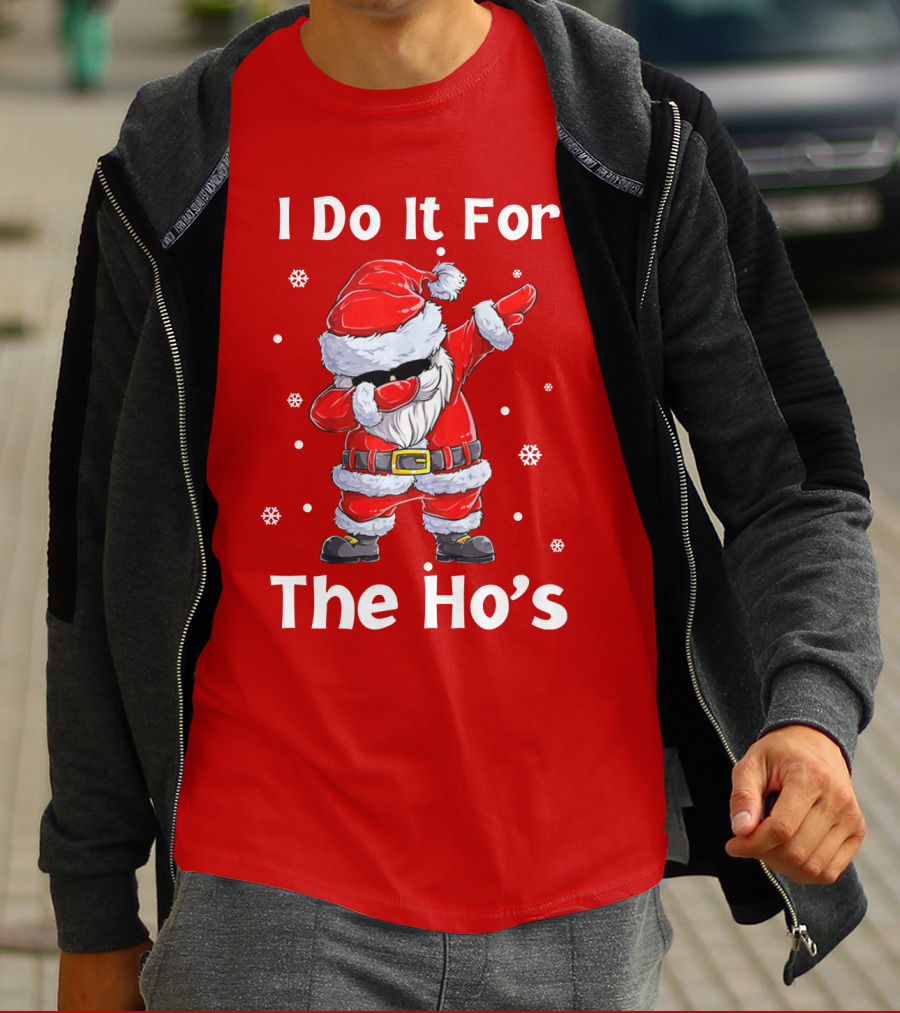 Dabbing Santa I Do It For The Ho's Christmas Outfit With Snowflakes T-Shirt
