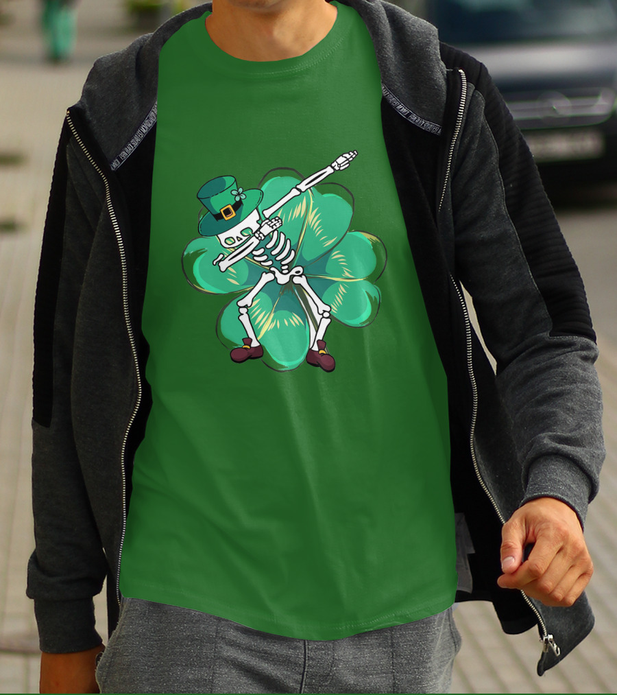 St Patrick's Day Skeleton Dabbing Leprechaun Clover T-Shirt