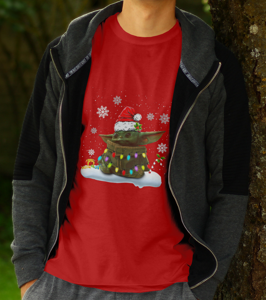 Santa Baby Yoda Christmas Lights Snowflakes Candy Cane Holiday Scene T-Shirt