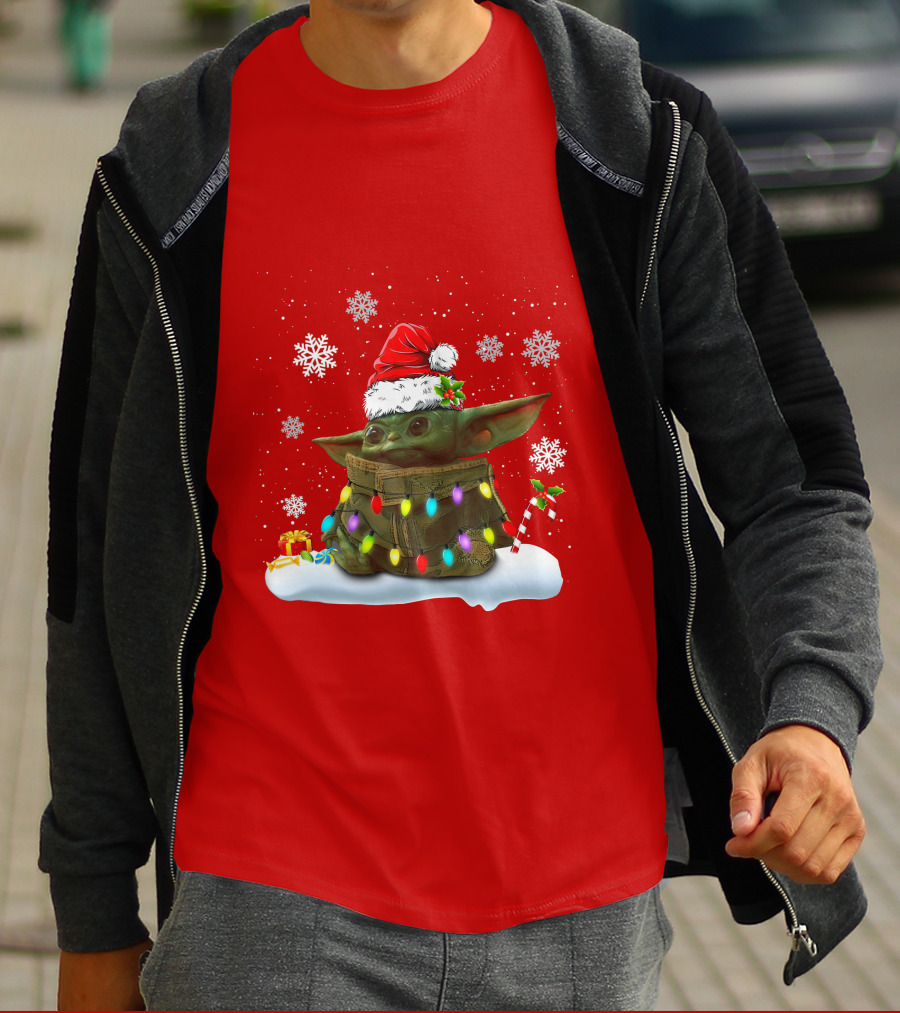 Santa Baby Yoda Christmas Lights Snowflakes Candy Cane Holiday Scene T-Shirt