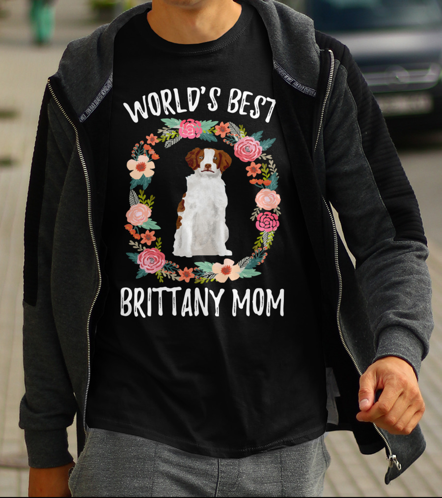 World's Best Brittany Mom Floral Wreath T-Shirt
