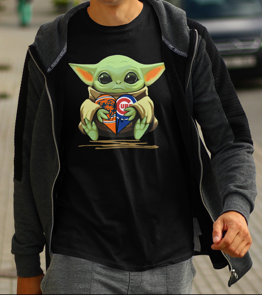 Baby Yoda Chicago Bears Cubs Love T-Shirt