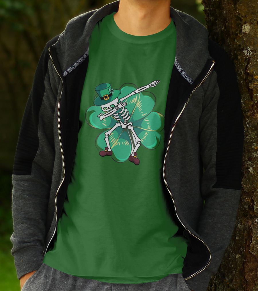 Dabbing Skeleton Leprechaun Shamrock St Patrick's Day T-Shirt