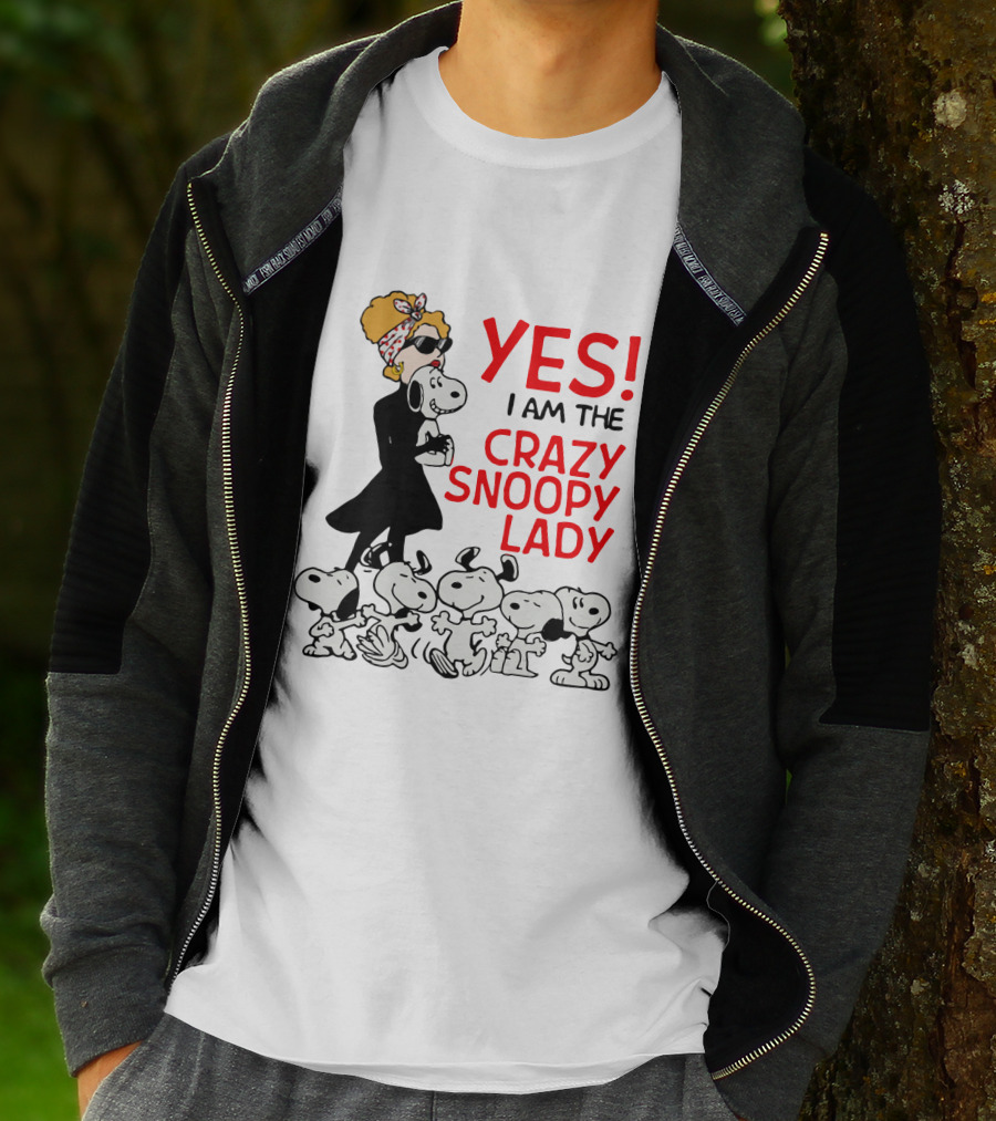 YES I Am The Crazy Snoopy Lady With Retro Snoopy Characters T-Shirt