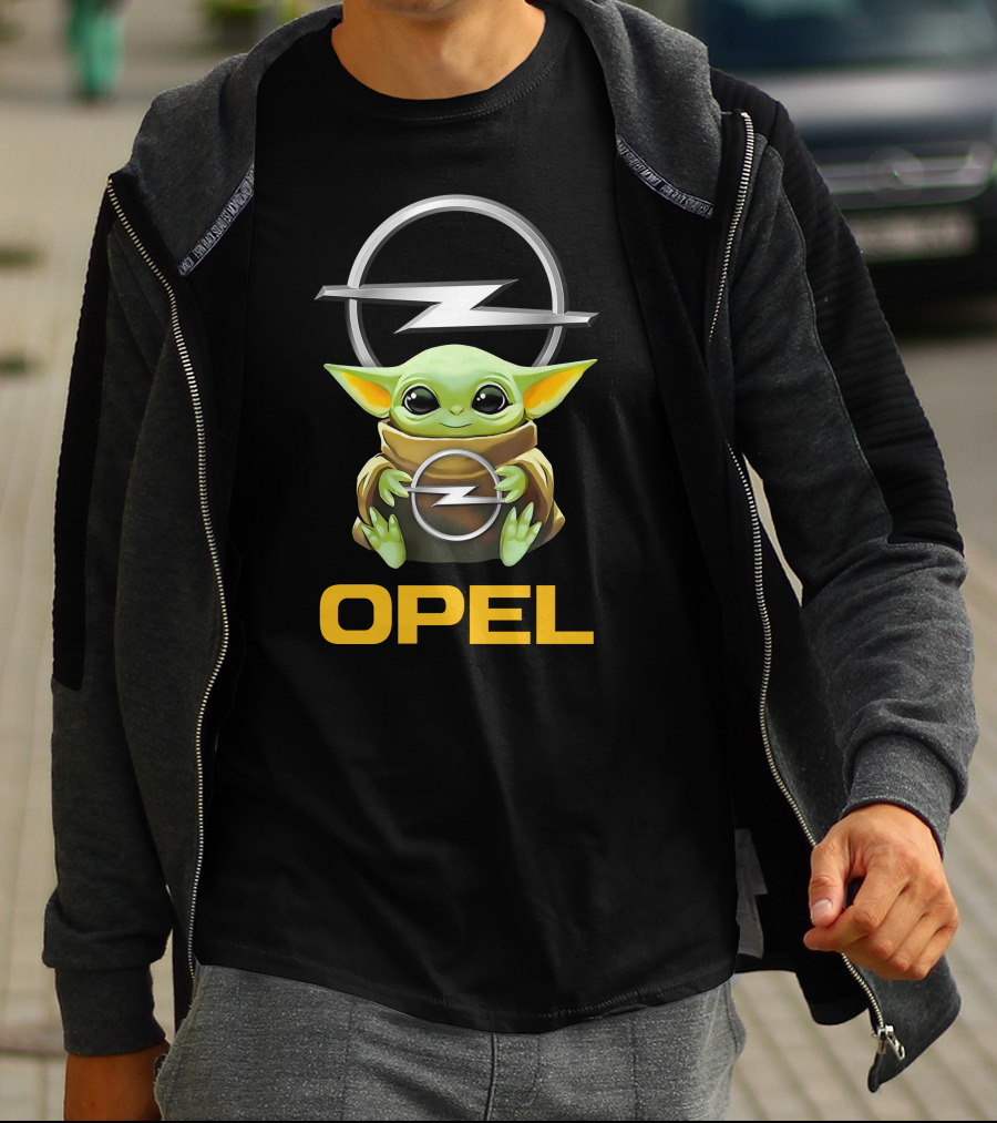 Baby Yoda Holding Opel T-Shirt