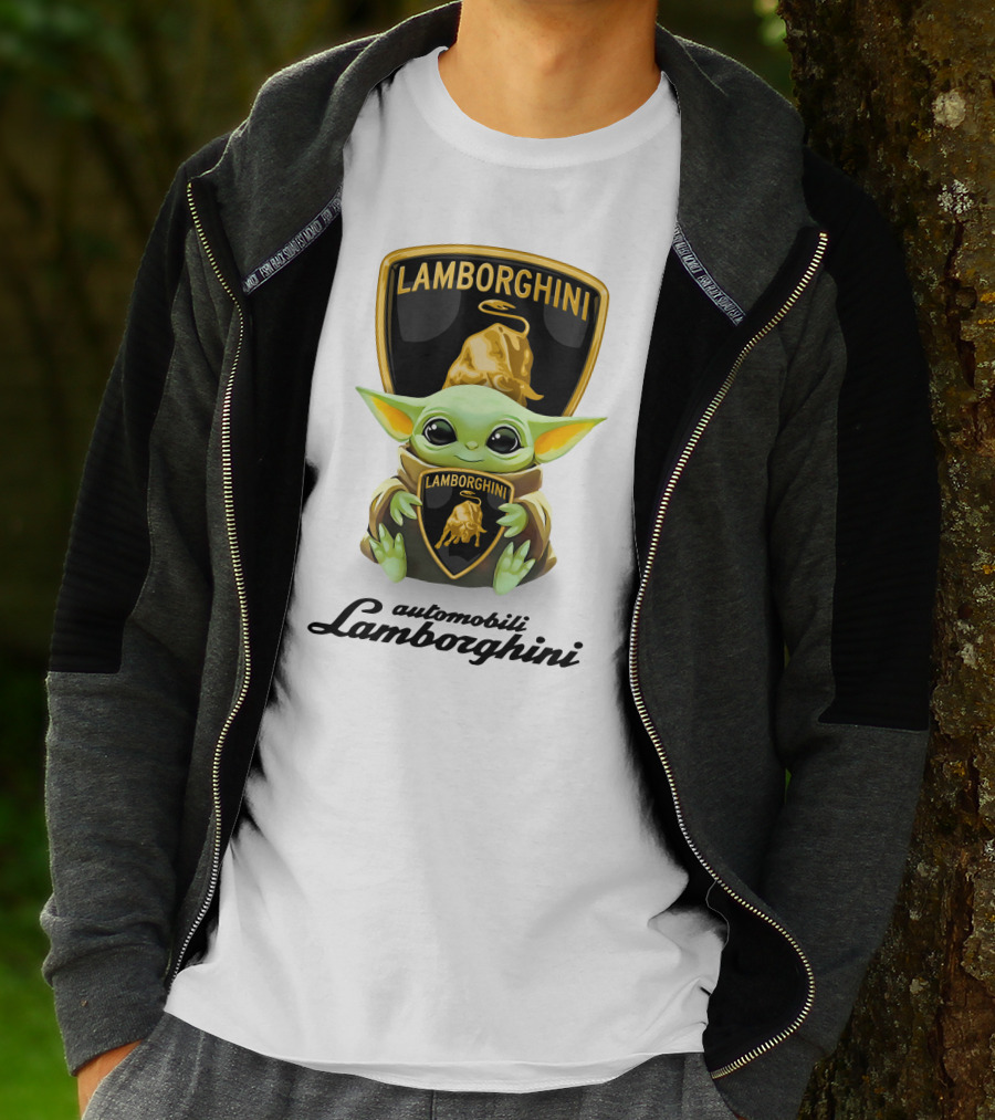 Baby Yoda Hugging Automobili Lamborghini T-Shirt