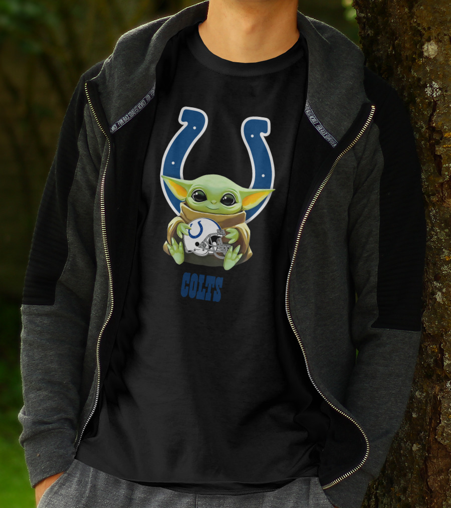Star Wars Baby Yoda Colts Helmet Hug Indianapolis T-Shirt