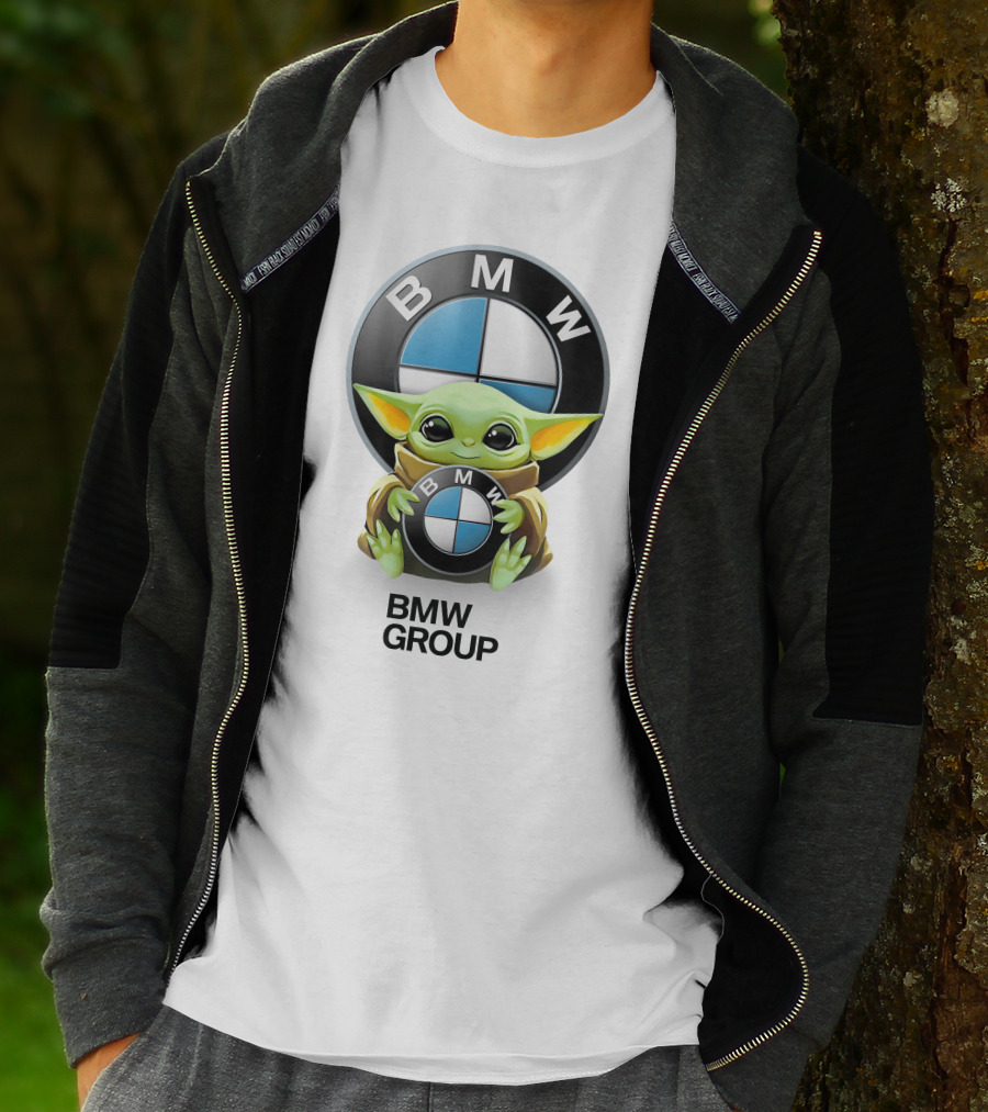 Baby Yoda Hug BMW Group T-Shirt