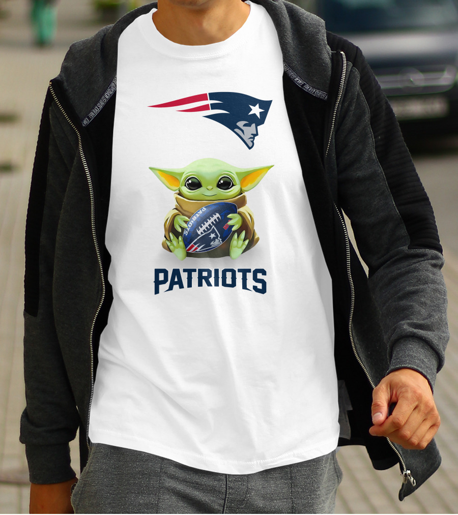 Star Wars Baby Yoda Hug New England Patriots Football Patriots T-Shirt