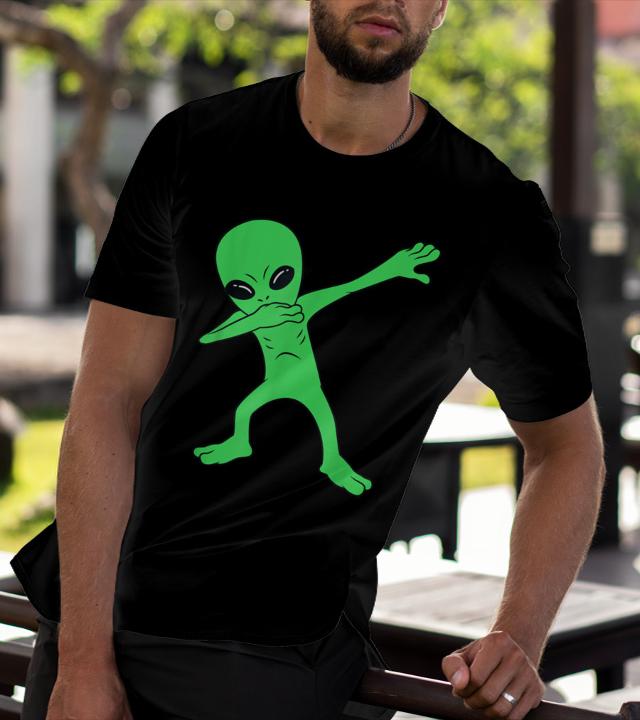 Dabbing Alien Halloween Funny Dab Pose Extraterrestrial Dance T-Shirt