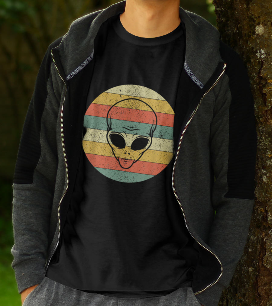 Vintage Distressed Alien Halloween Space Lover Retro Stripes T-Shirt