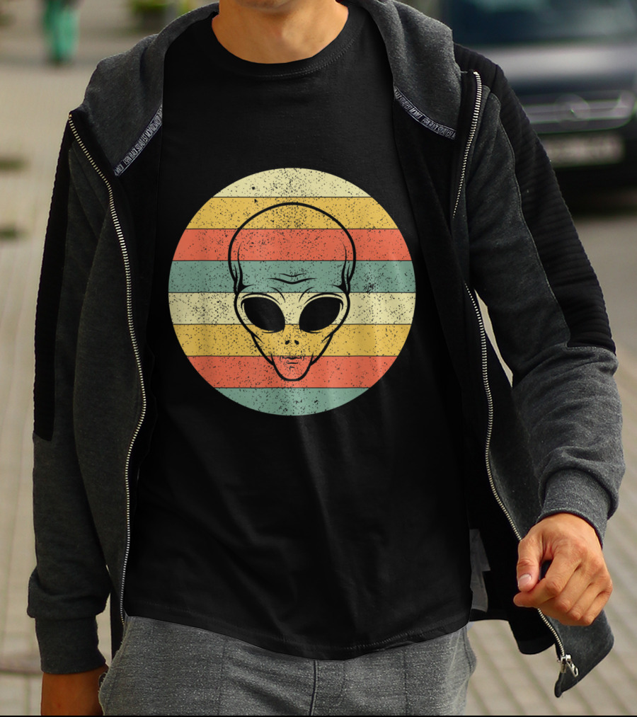 Vintage Distressed Alien Halloween Space Lover Retro Stripes T-Shirt
