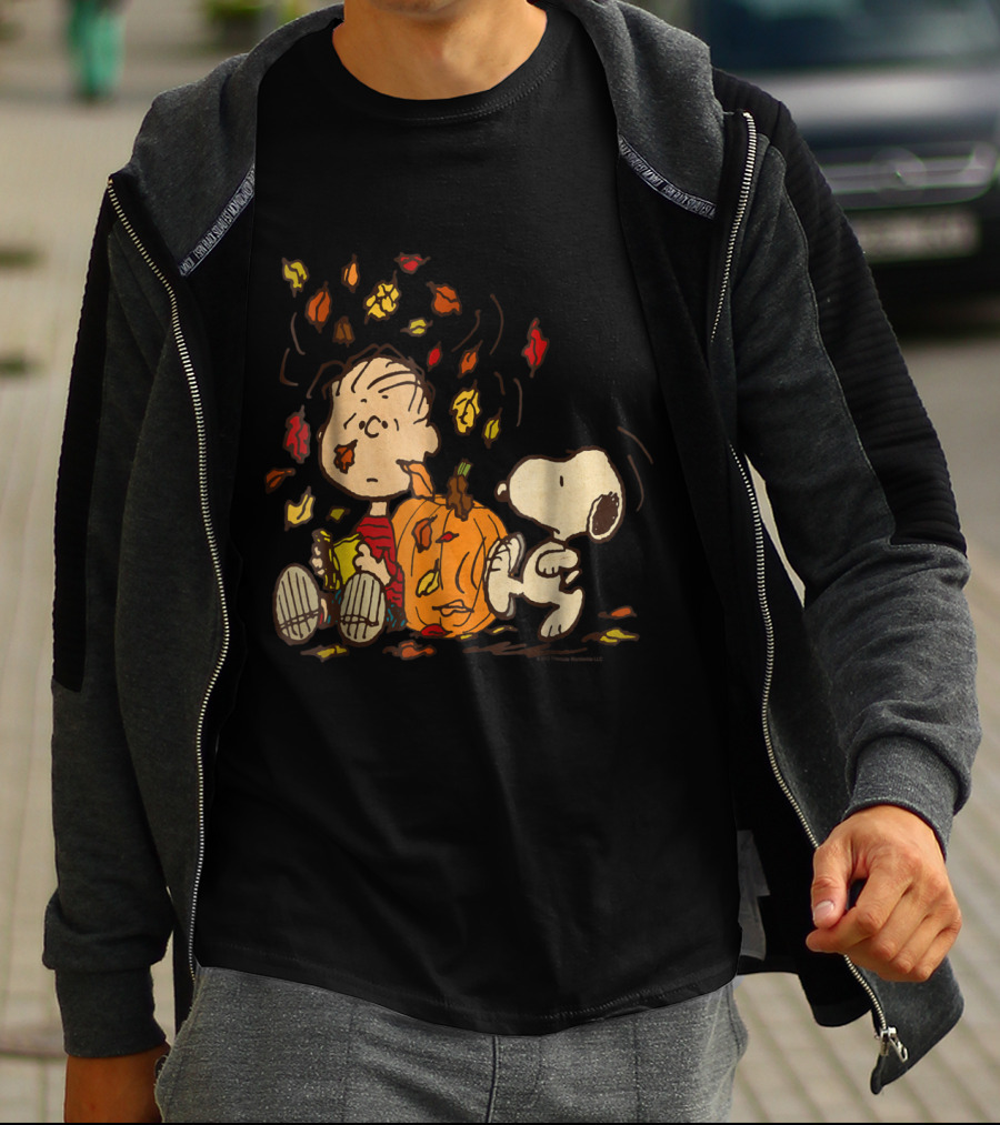 Peanuts Snoopy Linus With Pumpkin And Falling Leaves T-Shirt