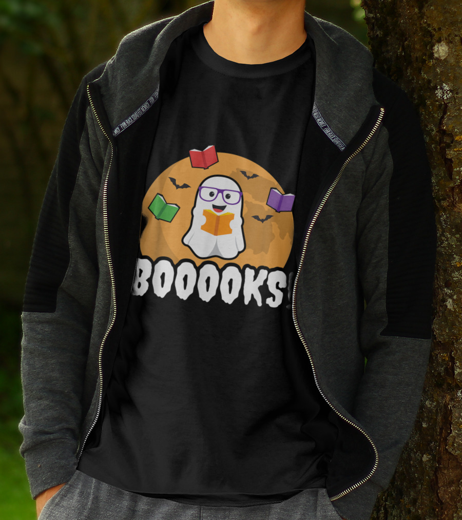 Booooks Ghost Boo Read Books Library Halloween Theme With Flying Bats And Moon T-Shirt