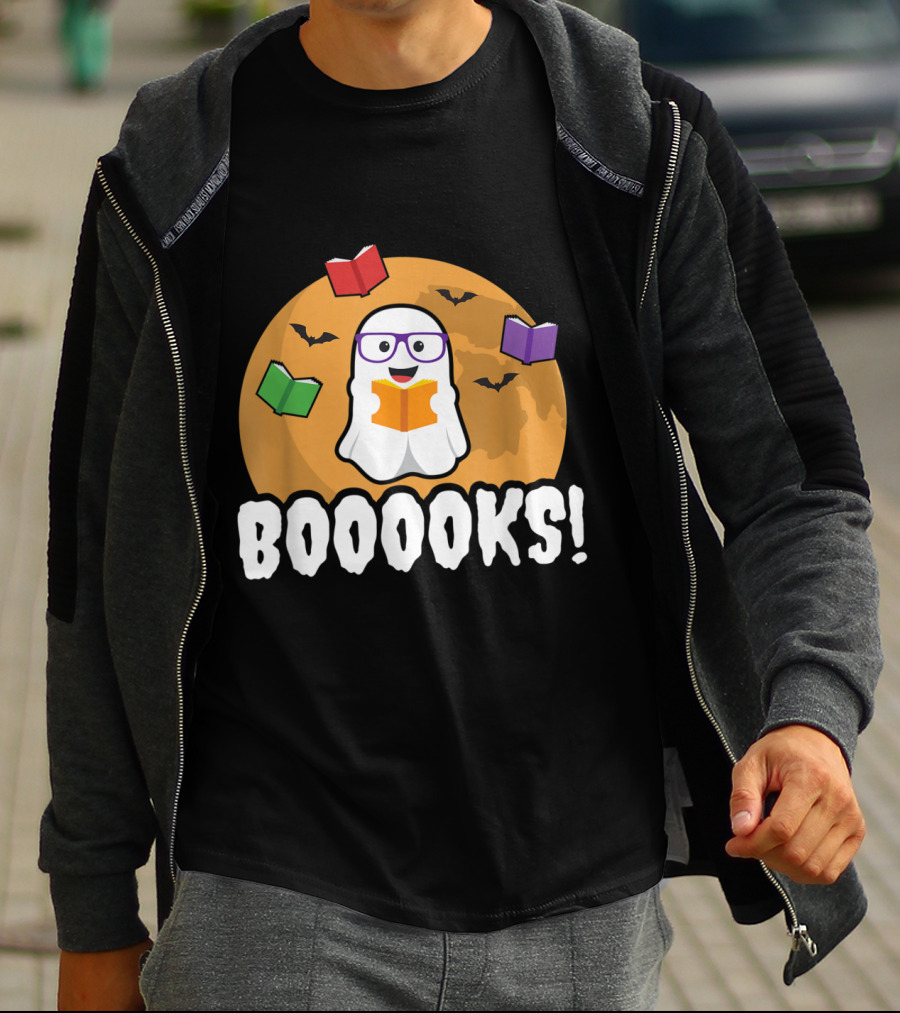 Booooks Ghost Boo Read Books Library Halloween Theme With Flying Bats And Moon T-Shirt