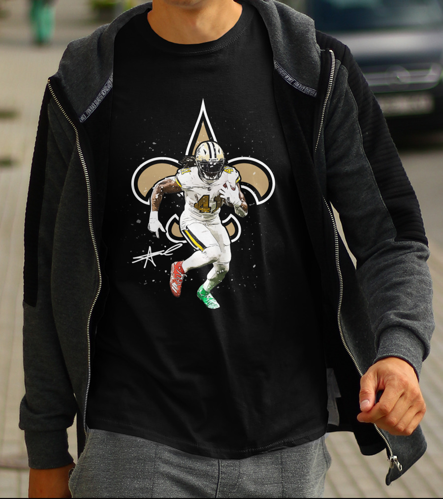 New Orleans Fleur-De-Lis Football Player T-Shirt