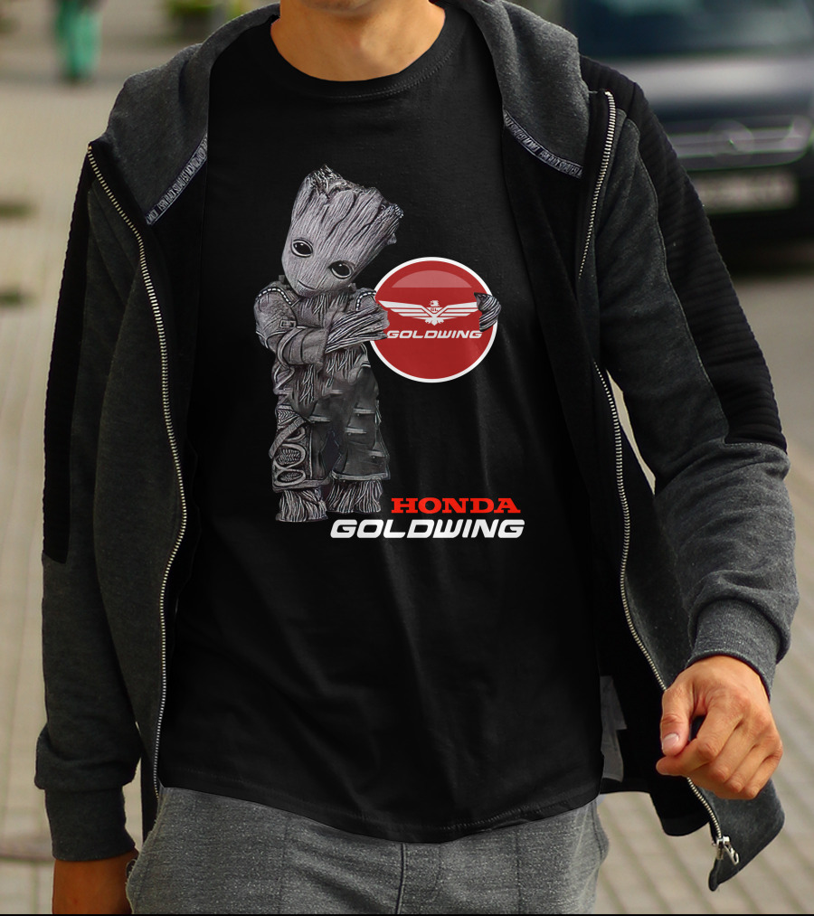 Honda Goldwing Groot Holding Red Winged T-Shirt