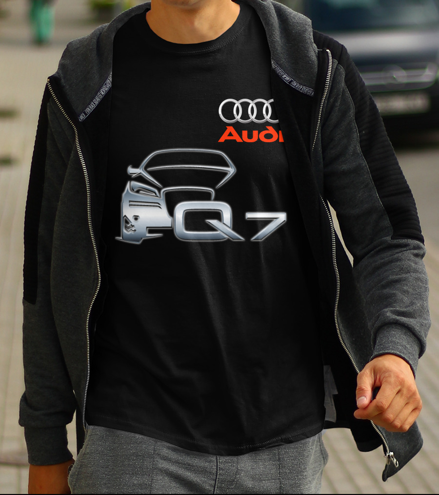 Audi Q7 With Rings T-Shirt