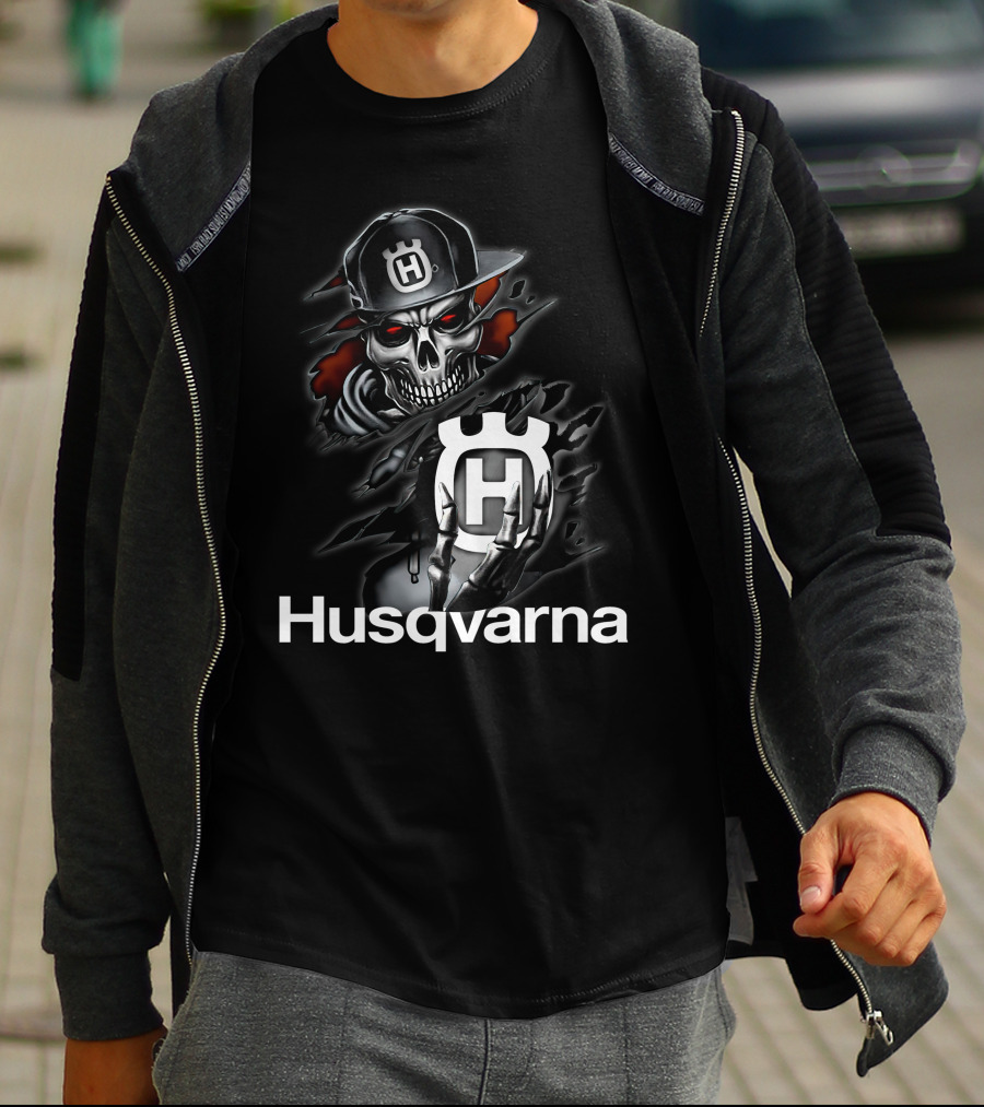 Husqvarna Skull With Cap And Logo T-Shirt