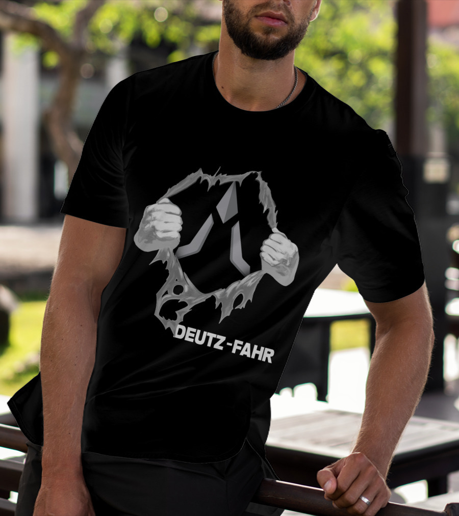 Deutz-Fahr Logo Behind Ripped Effect T-Shirt