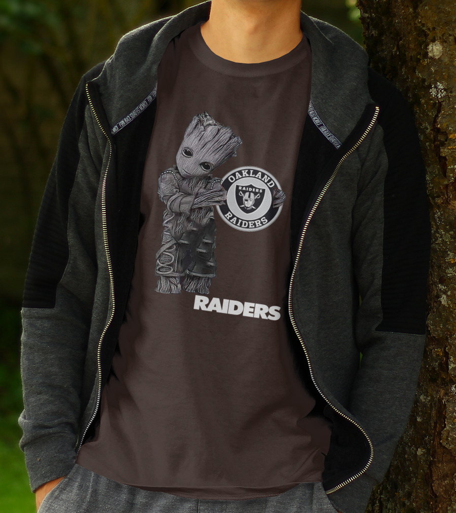 Oakland Raiders Groot Holding T-Shirt
