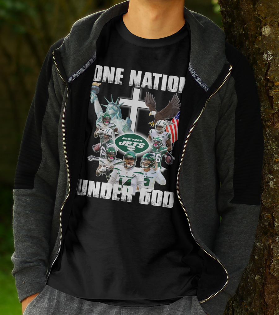 New York Jets One Nation Under God Statue Of Liberty Eagle Flag Football Players T-Shirt