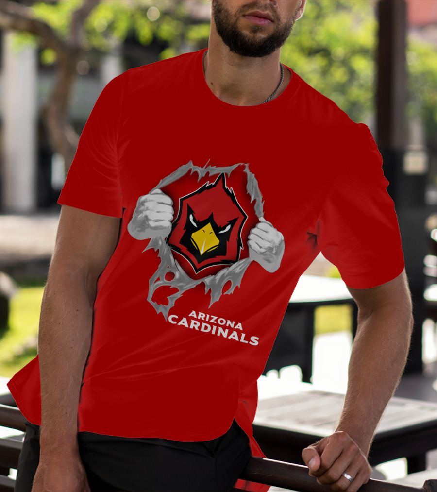Arizona Cardinals Fierce Mascot Display With 06 Football Spirit T-Shirt