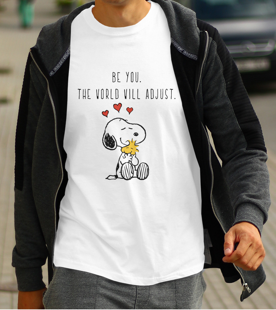 Be You The World Will Adjust Snoopy Woodstock Hearts Hug T-Shirt