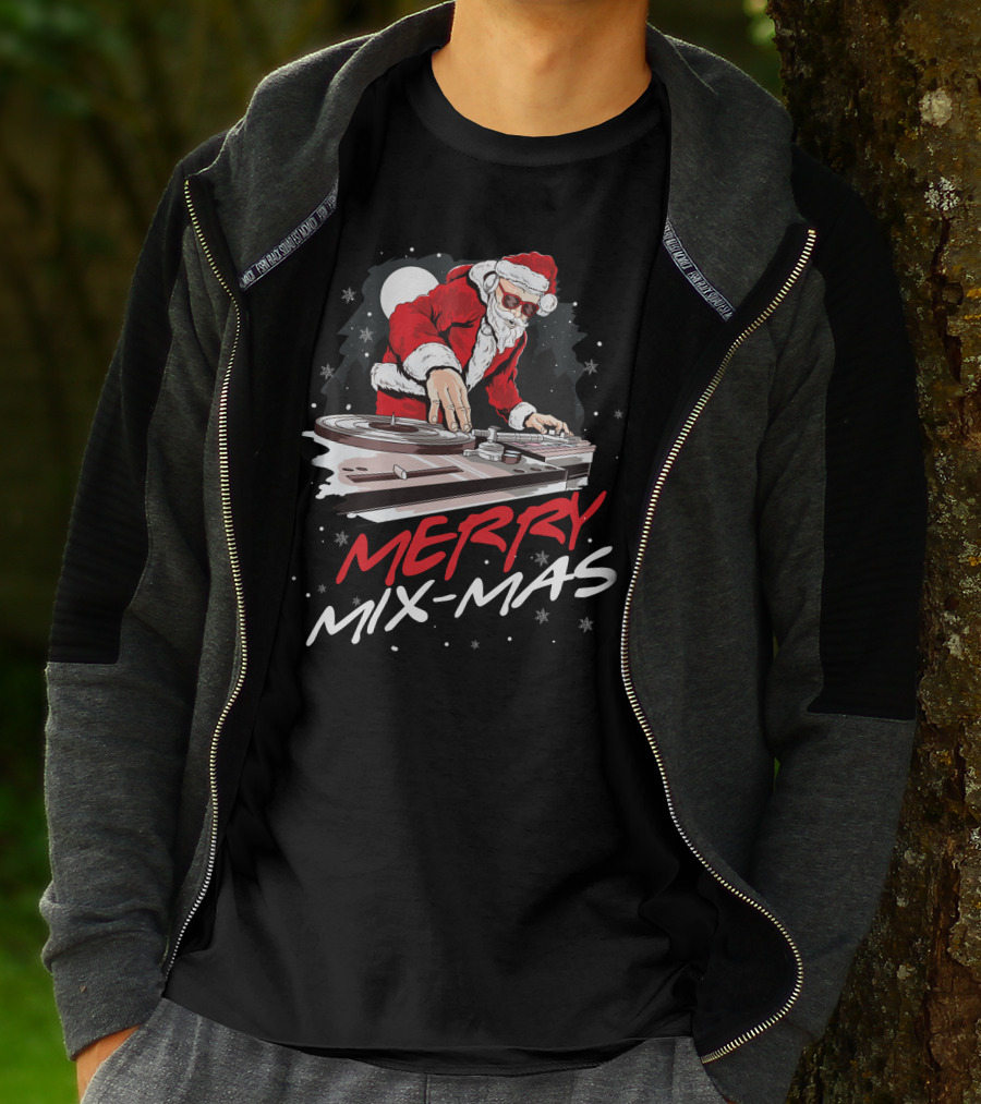 Merry Mix Mas Santa DJ Mixing Christmas Music T-Shirt