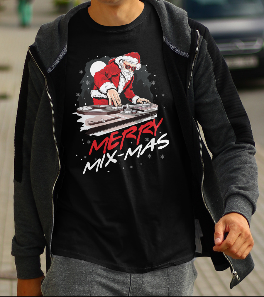 Merry Mix Mas Santa DJ Mixing Christmas Music T-Shirt