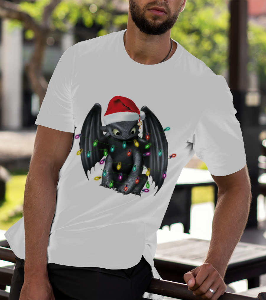 How To Train Your Dragon ZN 297 Toothless Christmas Lights Santa Hat T-Shirt