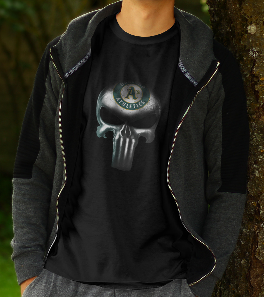 Oakland Athletics Fans Punisher Skull Logo Fusion T-Shirt