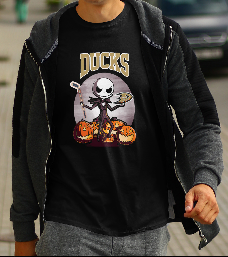 Jack Skellington Halloween Anaheim Ducks Hockey Pumpkins T-Shirt