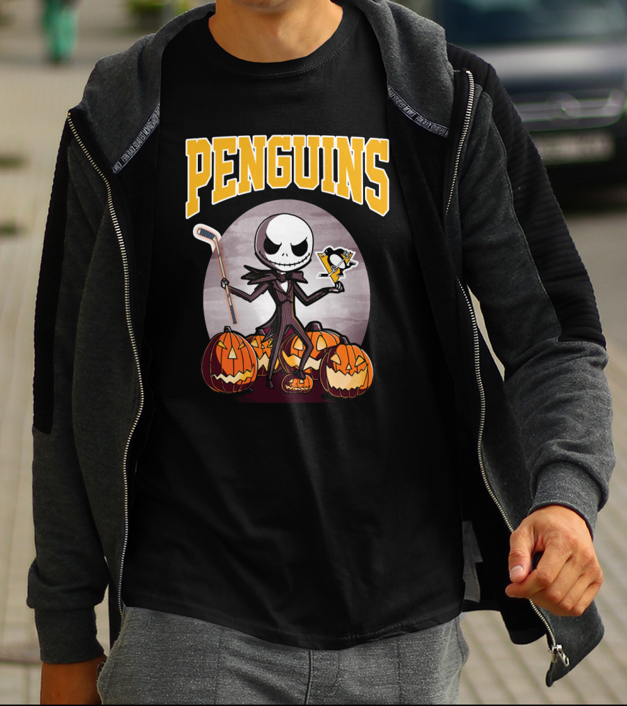 Penguins Jack Skellington Holding Hockey Logo With Pumpkins Halloween T-Shirt