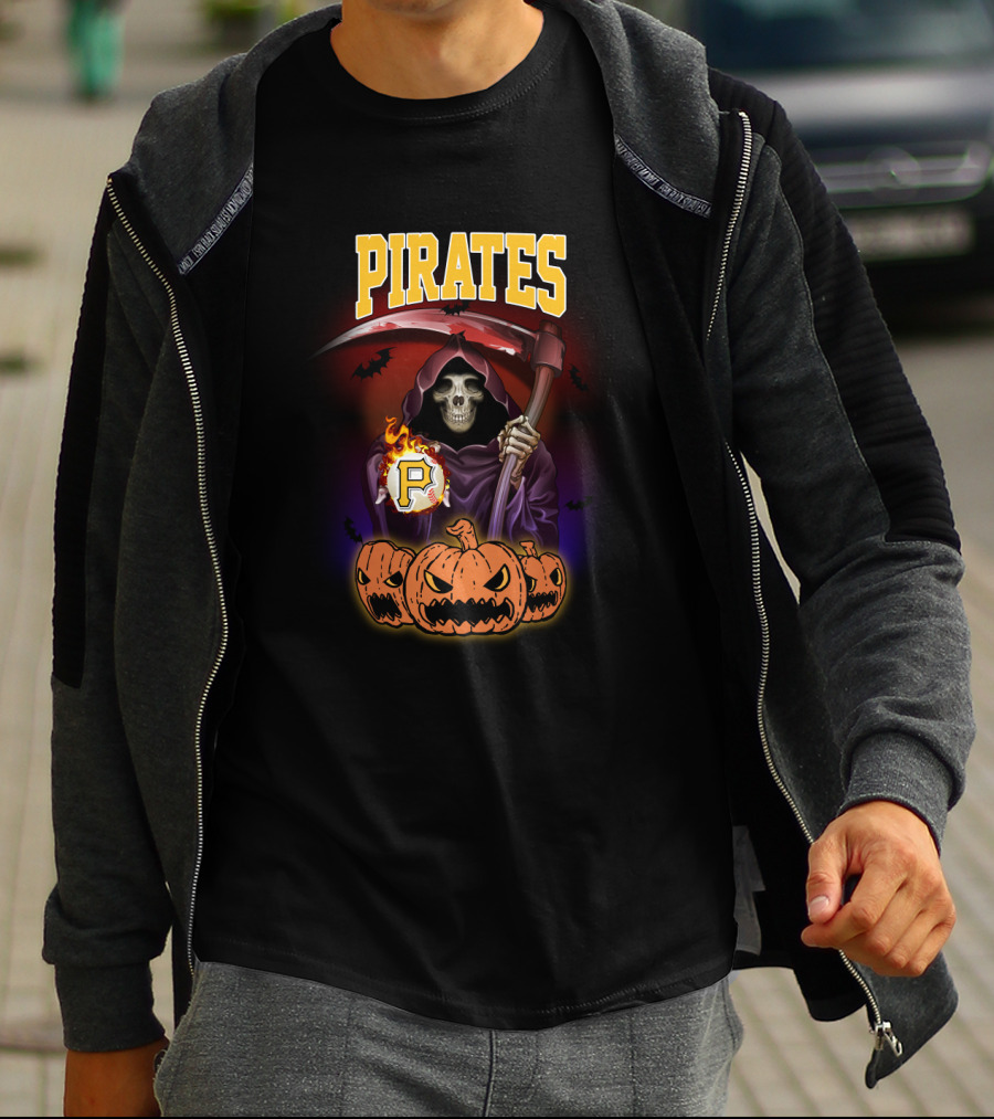 Pittsburgh Pirates Reaper With Scythe And Flaming Baseball Surrounded By Pumpkins Halloween T-Shirt