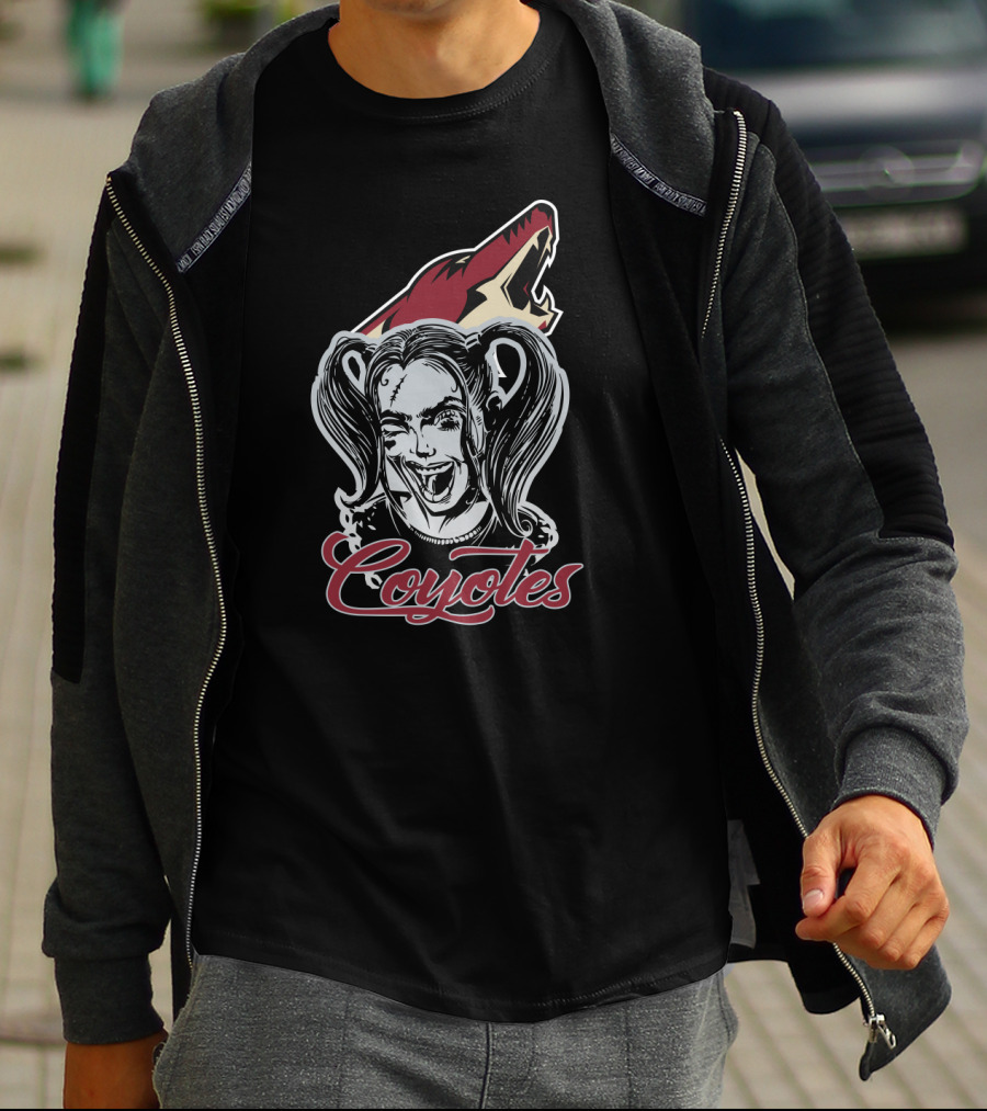 Harley Quinn Arizona Coyotes Fan T-Shirt