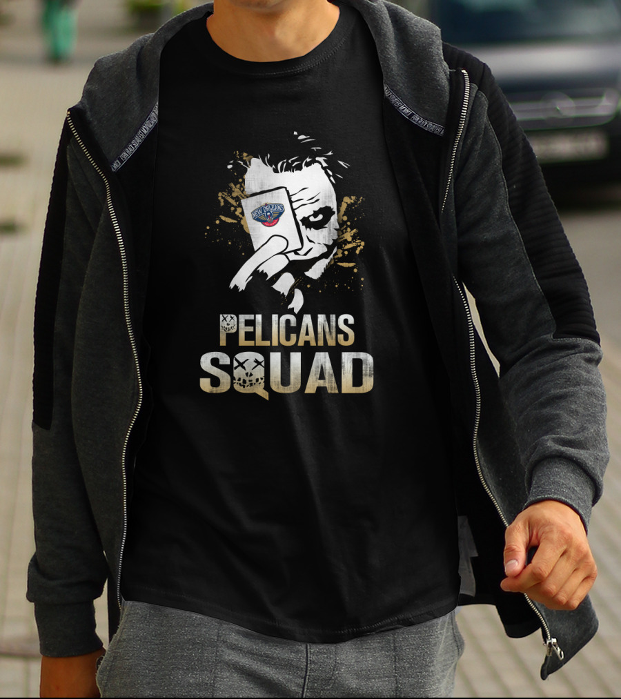 Pelicans Squad Joker Holding New Orleans Pelicans Card T-Shirt