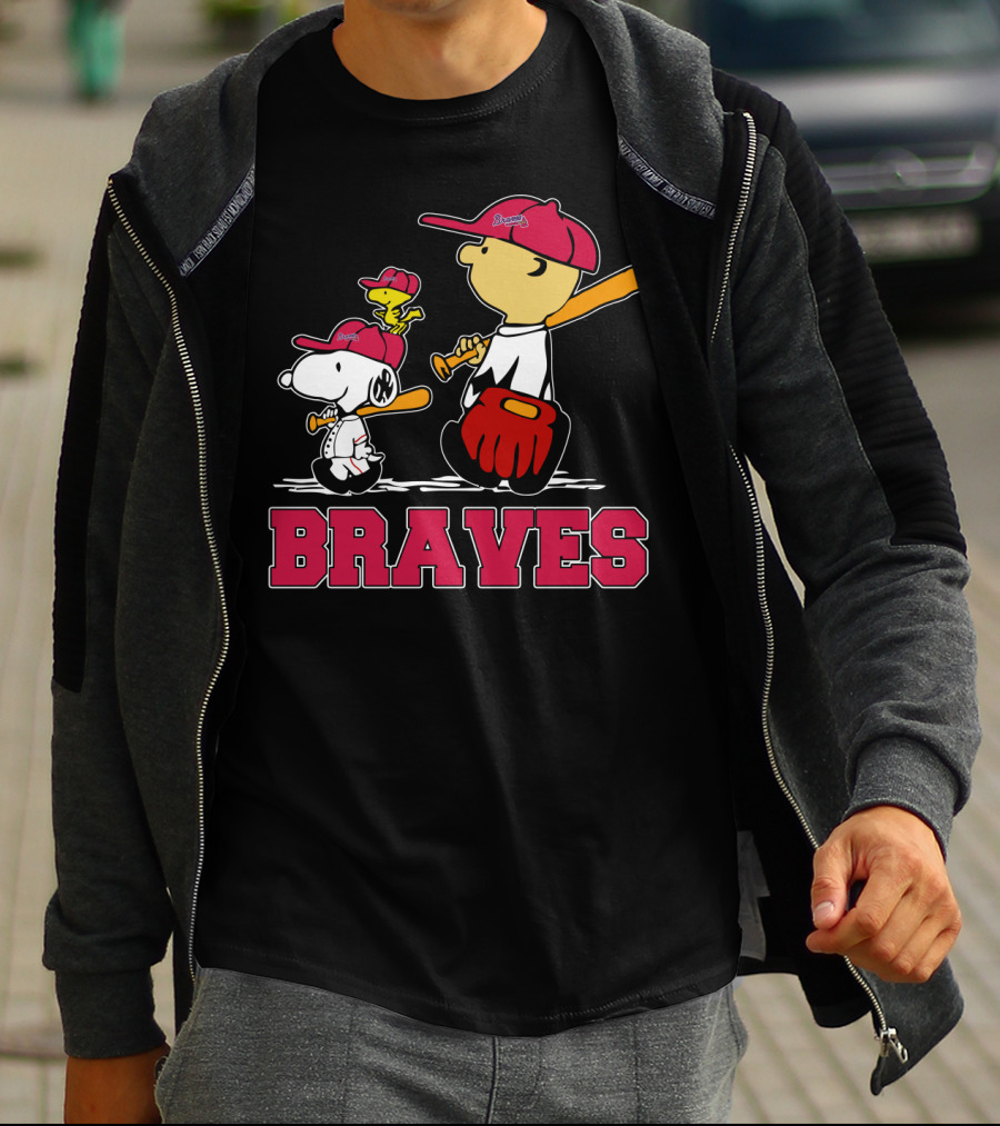 Snoopy Woodstock And Charlie Brown Braves Baseball Fans T-Shirt