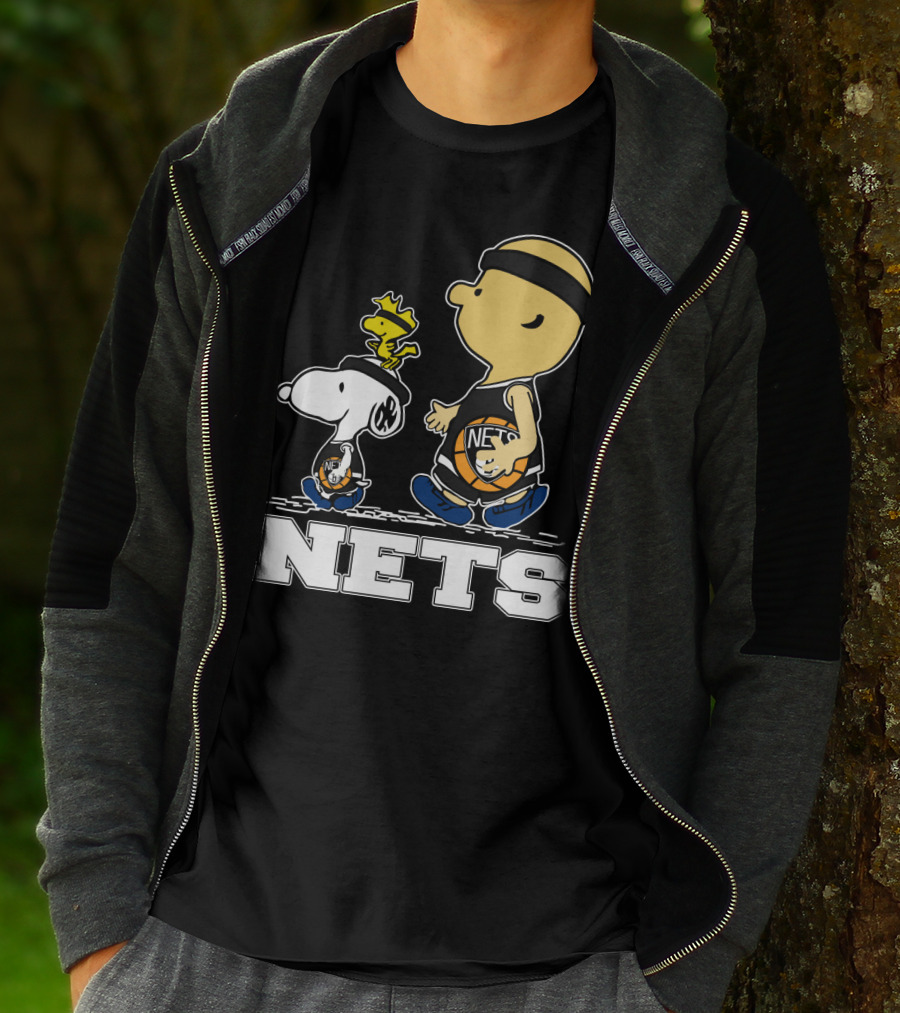 Snoopy And Woodstock Brooklyn Nets Basketball Fans T-Shirt