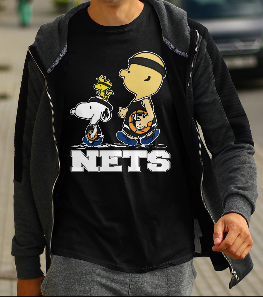 Snoopy And Woodstock Brooklyn Nets Basketball Fans T-Shirt