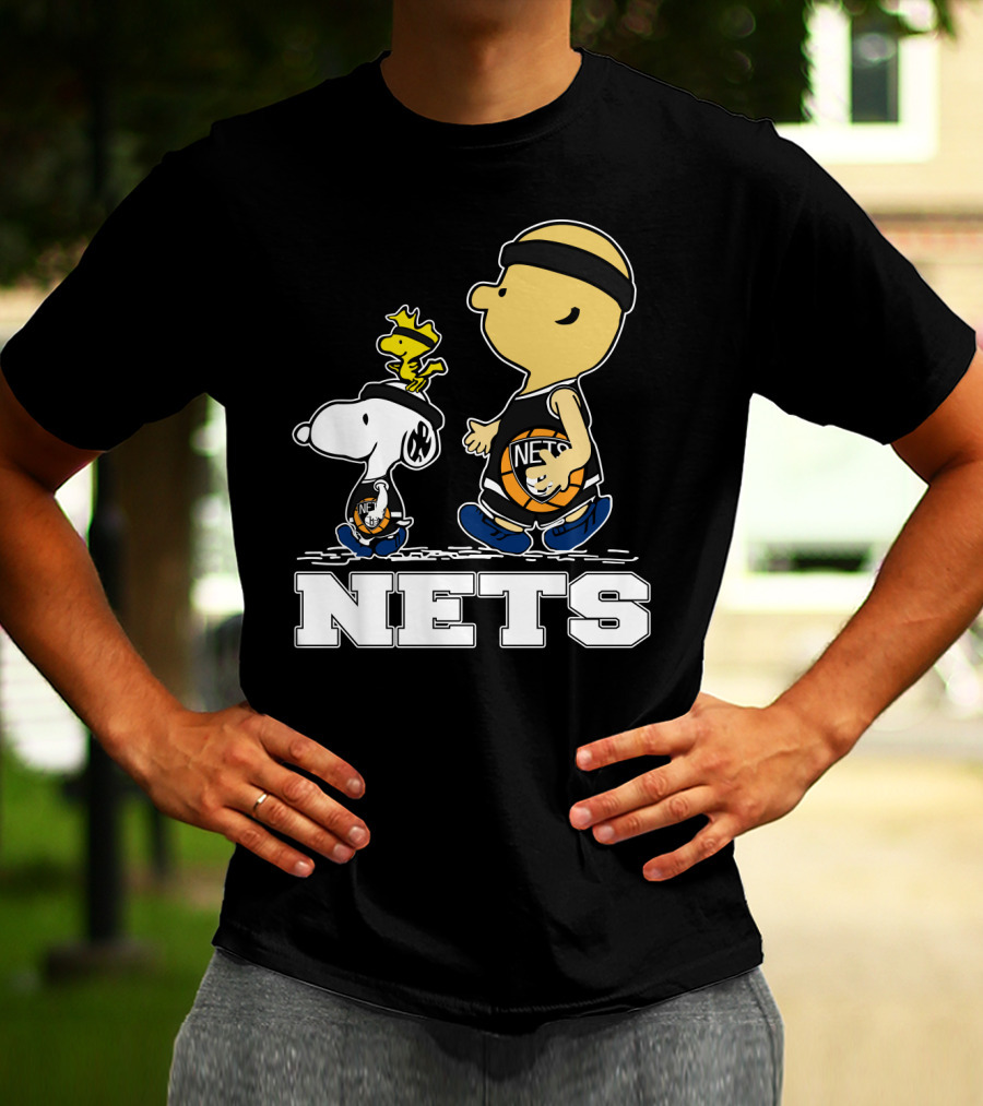 Snoopy And Woodstock Brooklyn Nets Basketball Fans T-Shirt