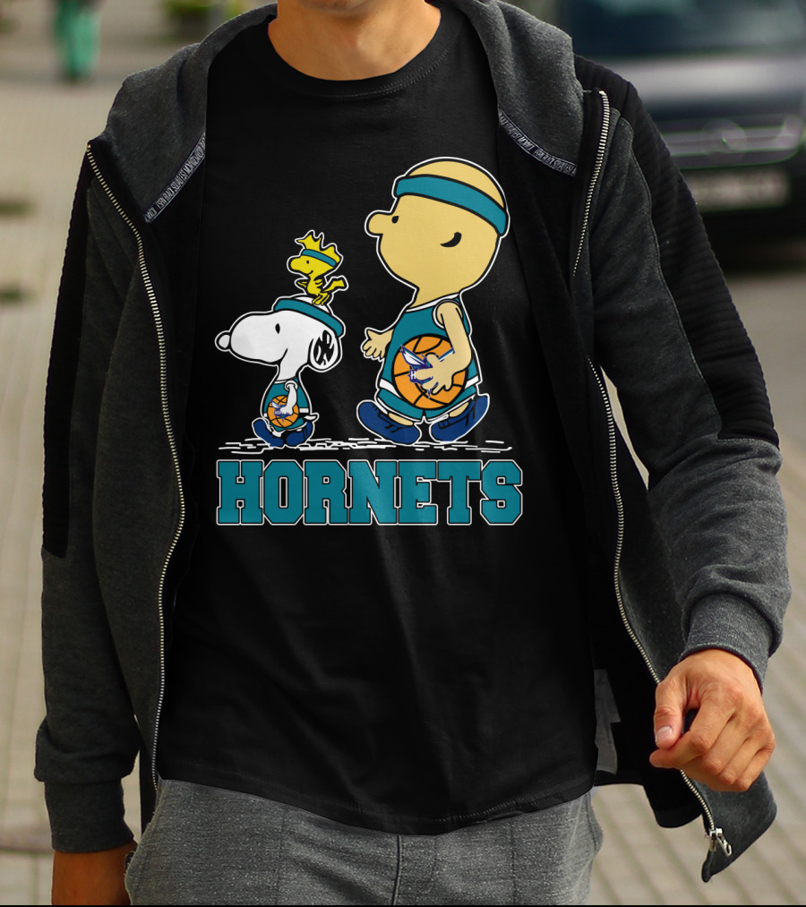 Snoopy Woodstock Basketball Hornets Fans T-Shirt