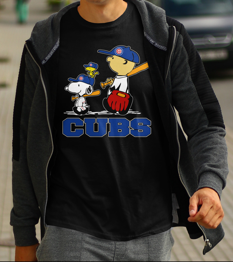 Cubs Snoopy Woodstock Baseball Fans With Cubs Caps T-Shirt