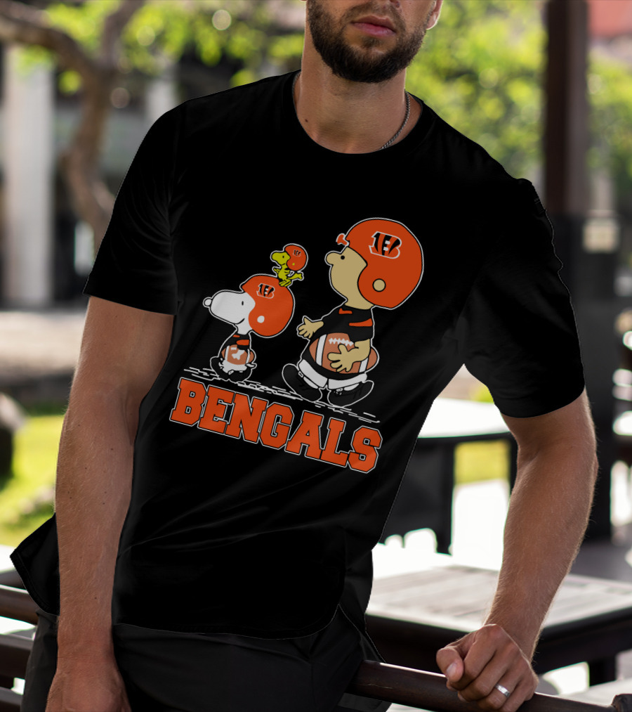Snoopy Charlie Bengals Football Fans Peanuts Sports Team T-Shirt