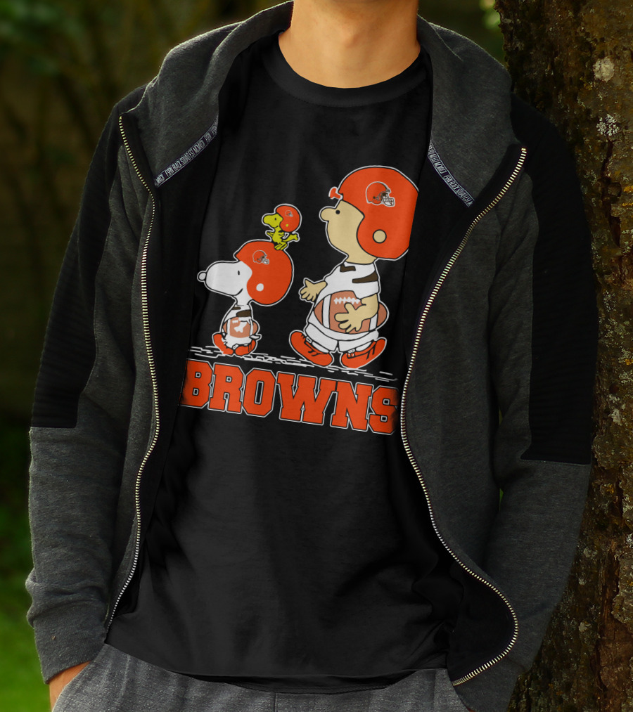 Snoopy And Woodstock With Cleveland Browns Football Helmets And Browns T-Shirt