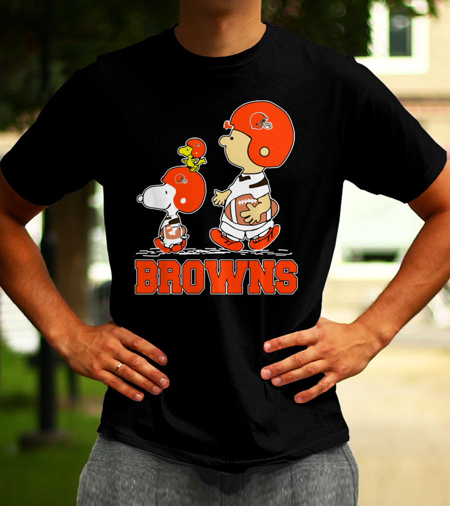Snoopy And Woodstock With Cleveland Browns Football Helmets And Browns T-Shirt