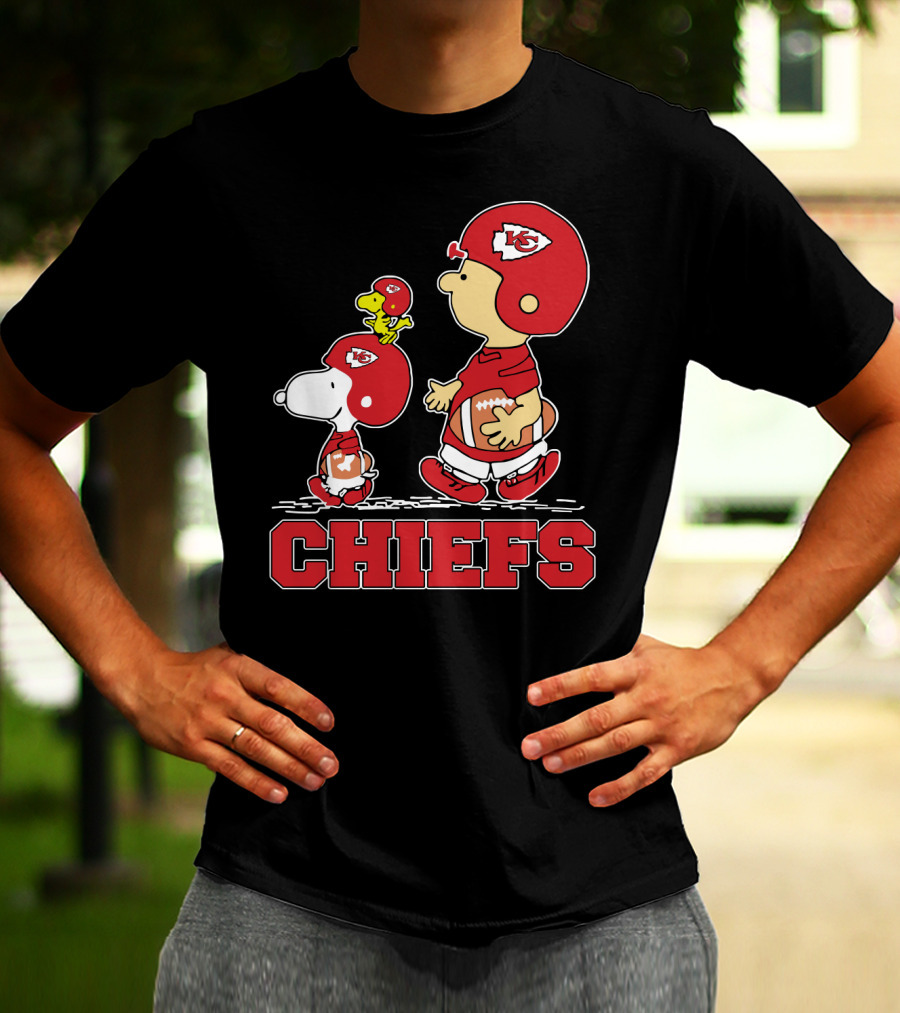 Snoopy And Friends Kansas City Chiefs Football Fans Celebration T-Shirt