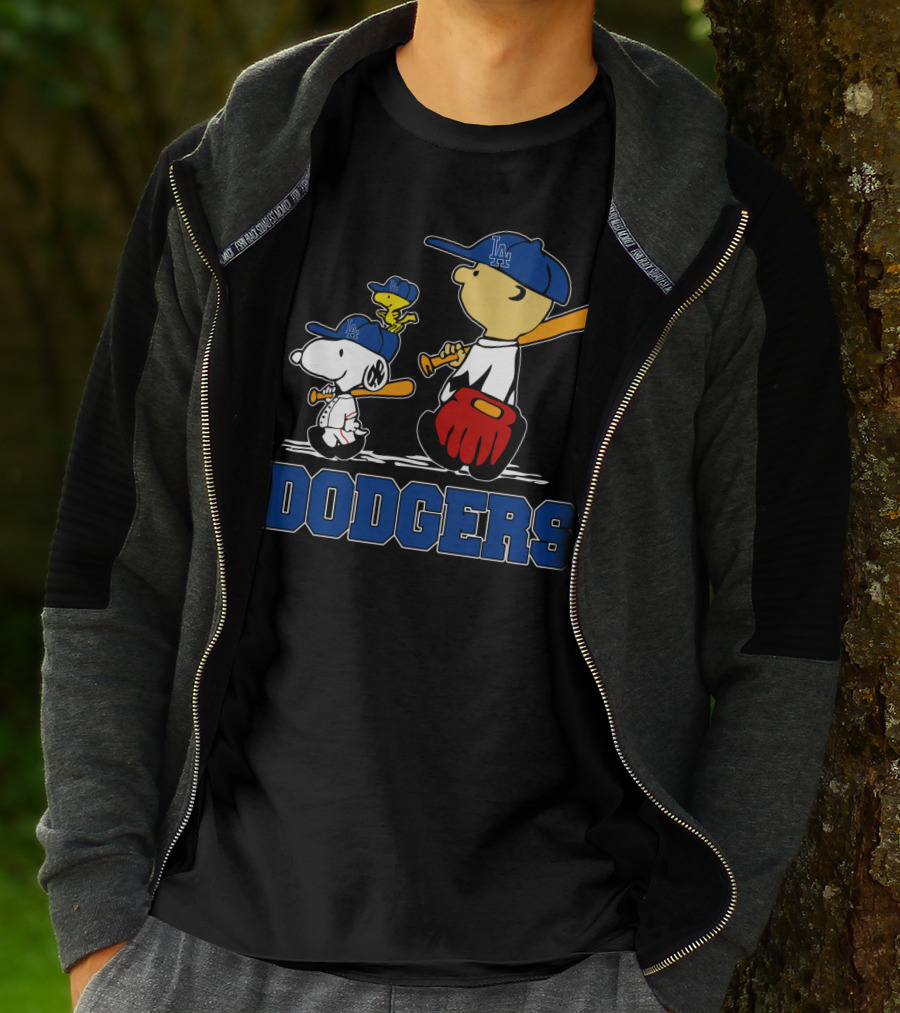 Snoopy Dodgers Fans La Baseball Peanuts Charlie Brown Woodstock T-Shirt